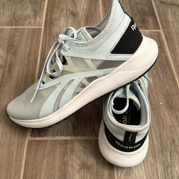 Reebok Womens Floatride Fuel Run EF6906 Blue Running Shoes Sneakers Size 8 - Picture 2 of 5